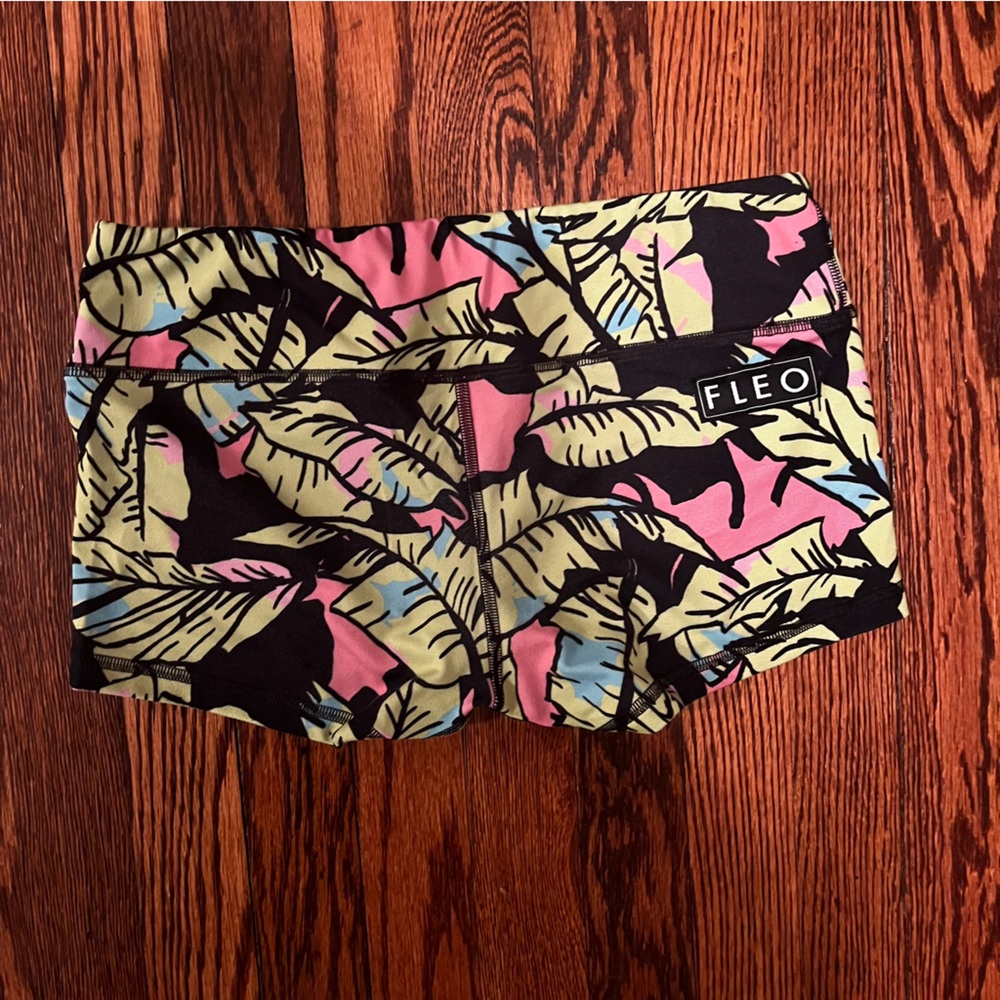 FLEO Original 2.5inch inseam Size Medium